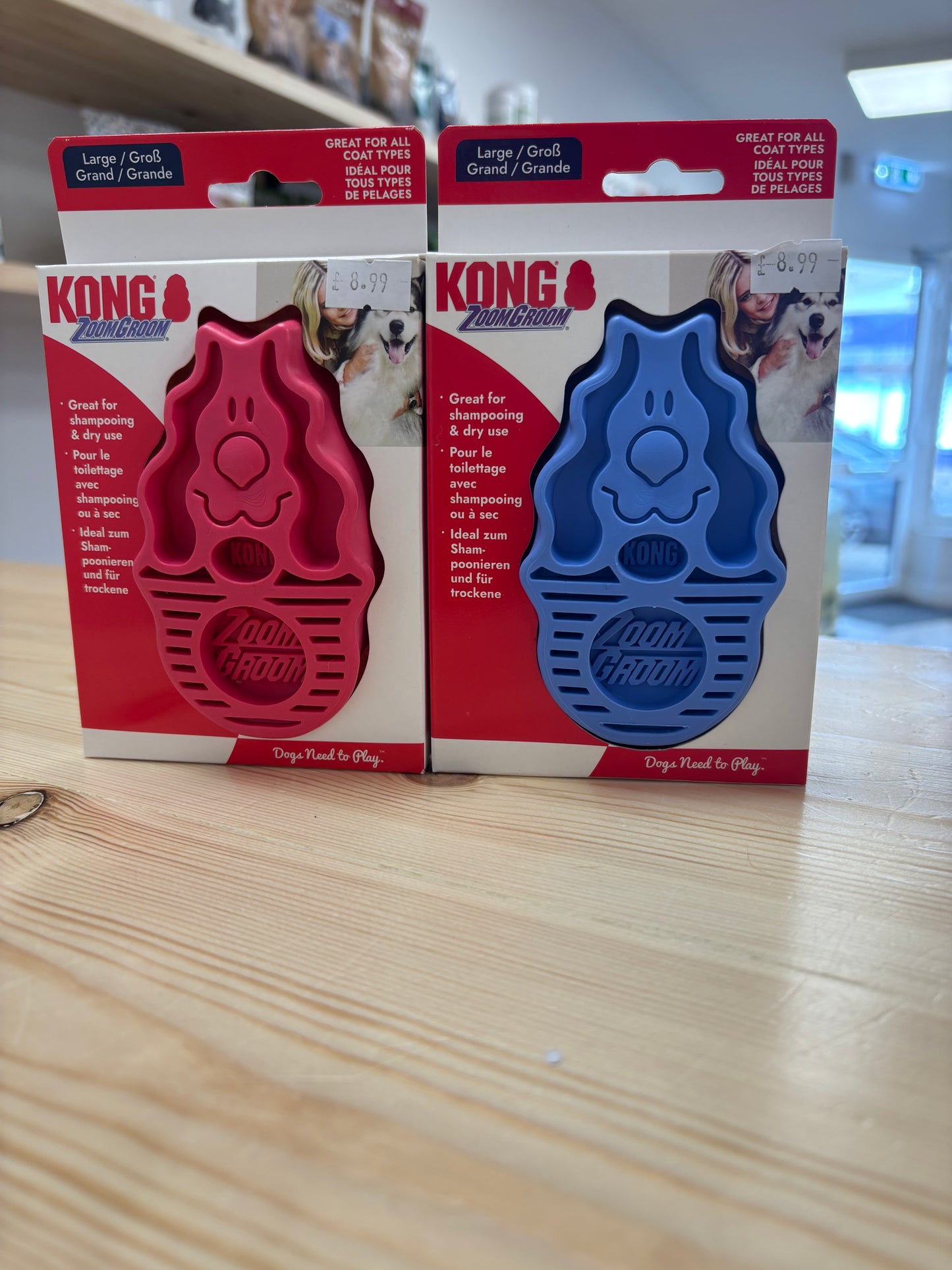 Kong Zoom Groom Dog